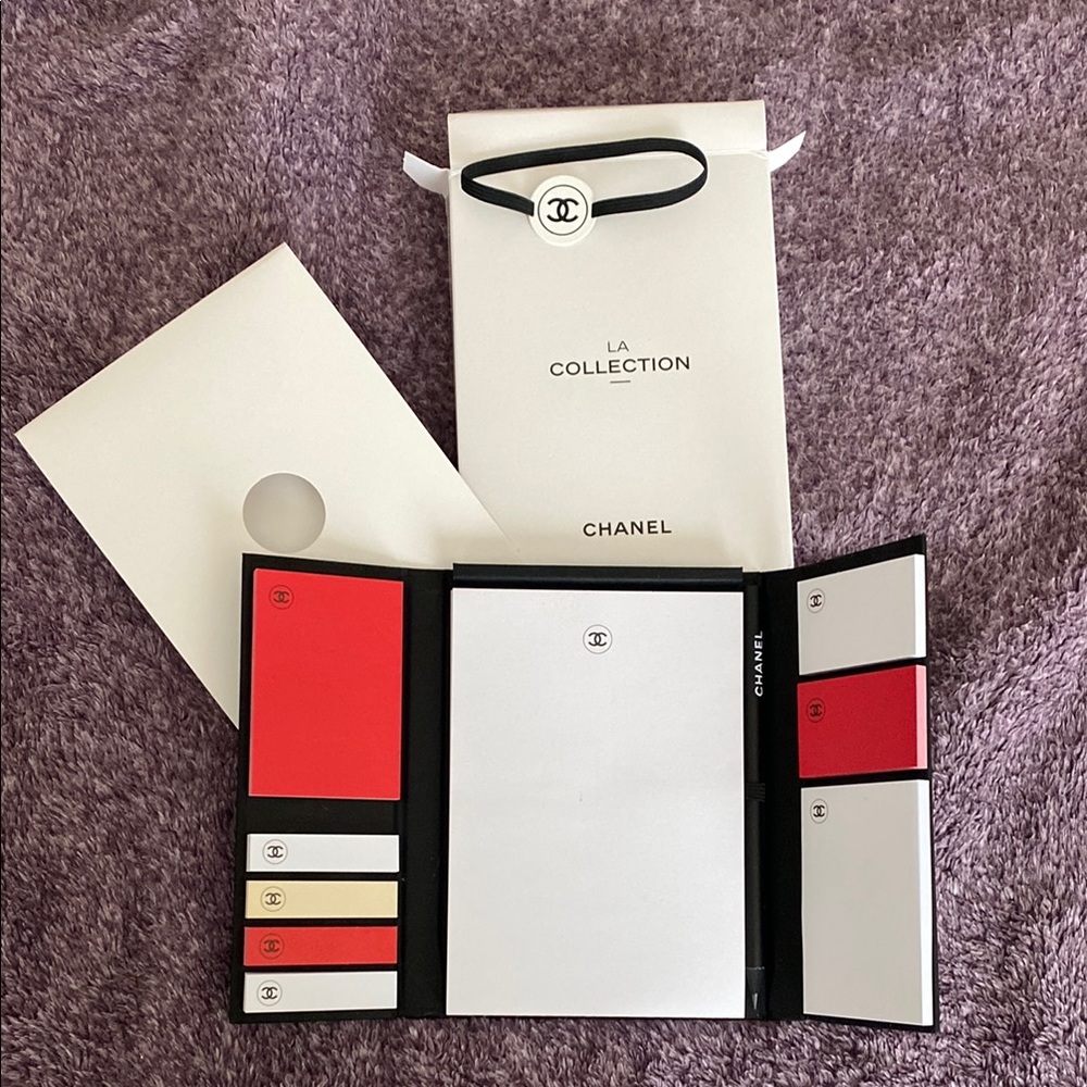 LAST 1❗️CHANEL La Collection Stationery in Black, Red, and White